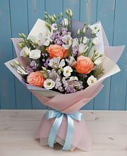 Букет Утренняя свежесть в Агинском Букет цветов из:  Лизиантусы, Розы, Альстромерии и Гипсофила в Агинском