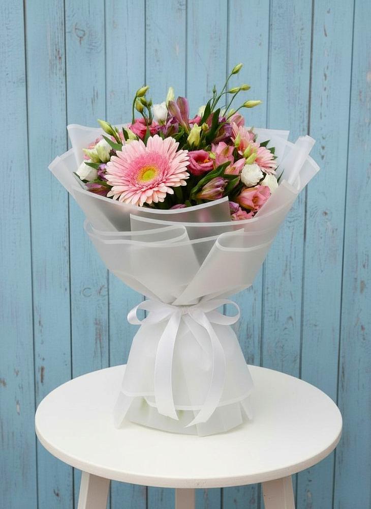 Букет цветов из: Герберы, Альстромерии и Лизиантусы в Агинском