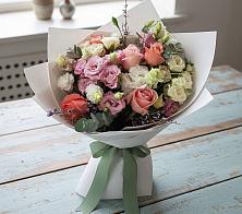 Букет цветов из:  Розы, Лизиантусы и Гвоздики #REPLACE_PRED# Агинском